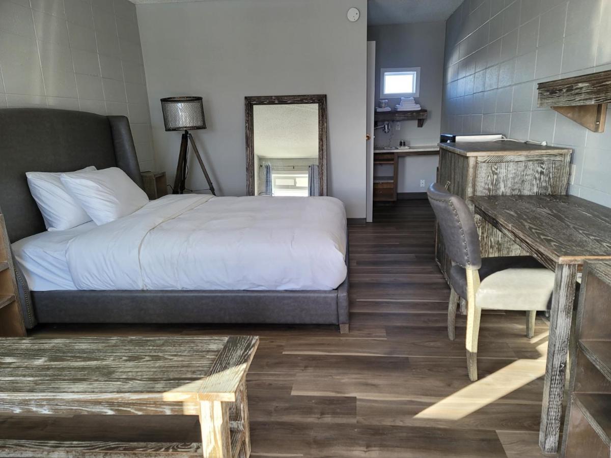 Parkside Hotel Grande Prairie